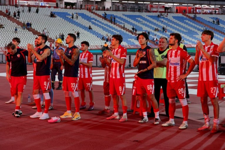 SRAMOTA U PLZENJU! Česi priredili skandal Crvenoj zvezdi pred revanš plej-ofa za Ligu Evrope! (FOTO)