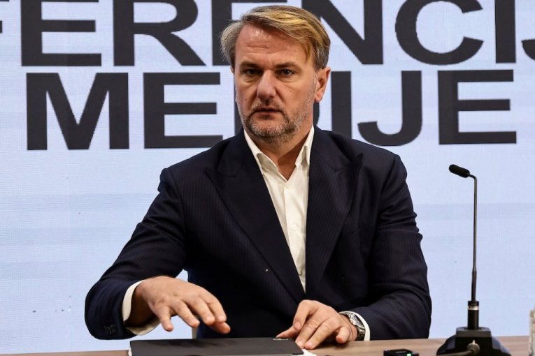 MIJAILOVIĆ NAJAVIO ODLAZAK IZ PARTIZANA! Ostoja poslao jasnu poruku!
