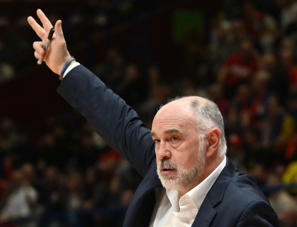 Efes na 3 od 3, ali se namučio!
