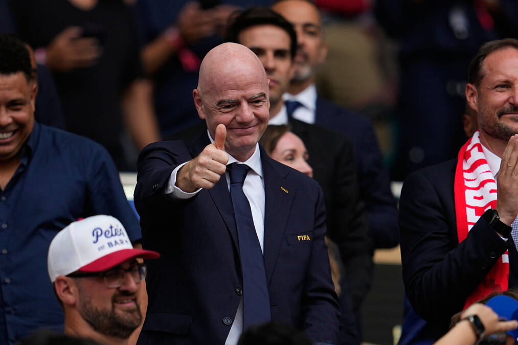 FIFA bi prihodovala milijarde, ali detalj bode oči: Infantino zbog ovoga želeo da proda Mundijal