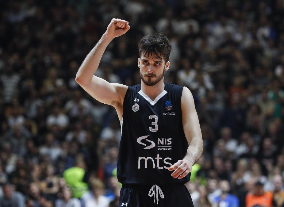 ZAGORAC SE PRVI PUT OGLASIO POSLE SKANDALA KOJI JE UZDRMAO REGION! Otkrio je zbog čega je propao njegov transfer u Zadar! Kupili su mu avionsku kartu, a onda...