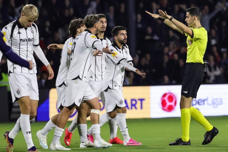 Da li je bio penal za Partizan i crveni karton za Jurčevića? Javio se sudijski ekspert i otkrio sve - grobari na nogama