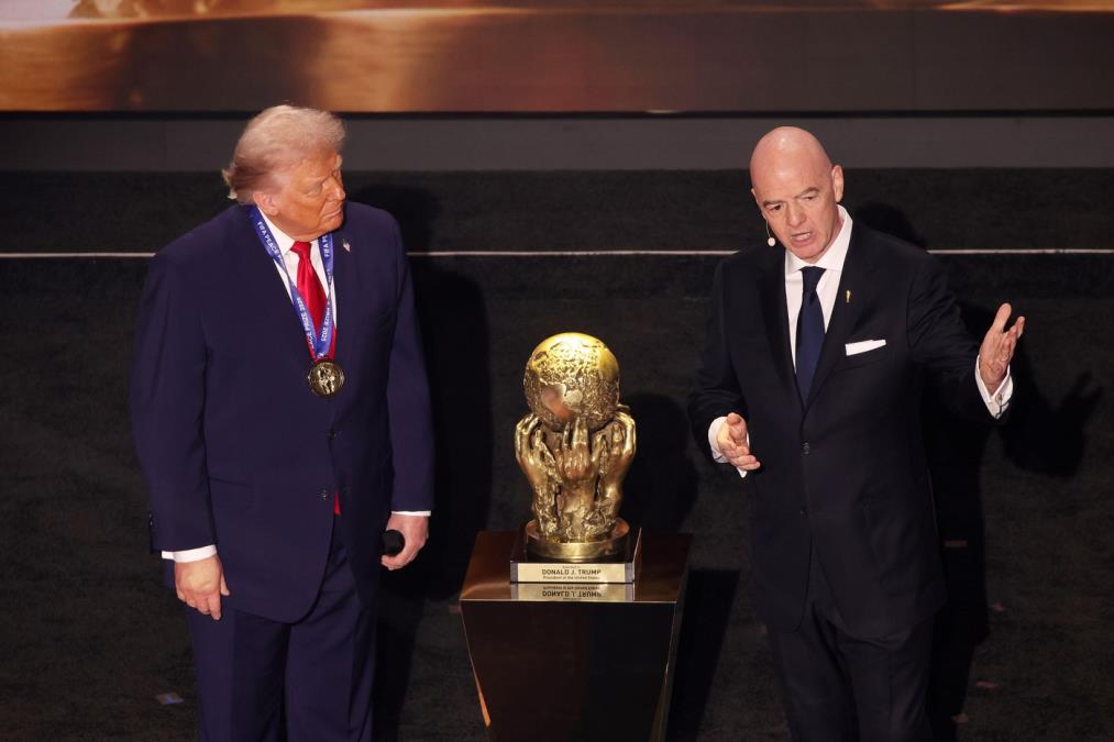 ODLUKA KOJA JE ZAPALILA MUNDIJAL INFANTINO NA UDARU! FIFA poništila crveni karton Amerikancu, Tramp se oglasio i izazvao haos!