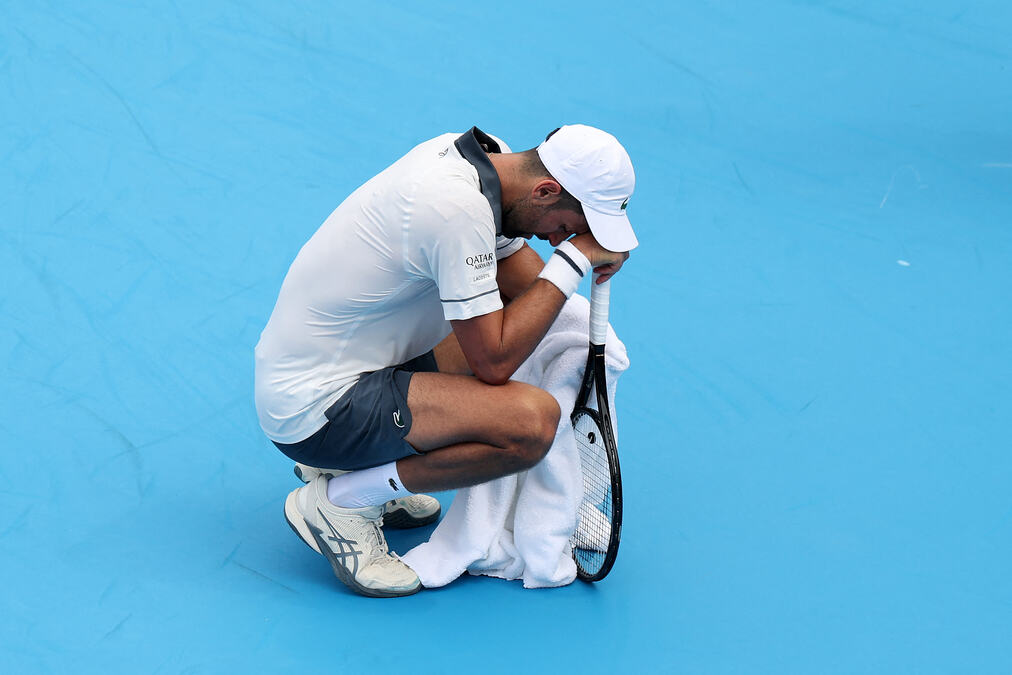 NOVAK NIJE IMAO SNAGE DA SAOPŠTI BOLNU ODLUKU! Posle šokantnog poraza izgovorio rečenicu koja je sve zabrinula - Da li je ovo KRAJ?!
