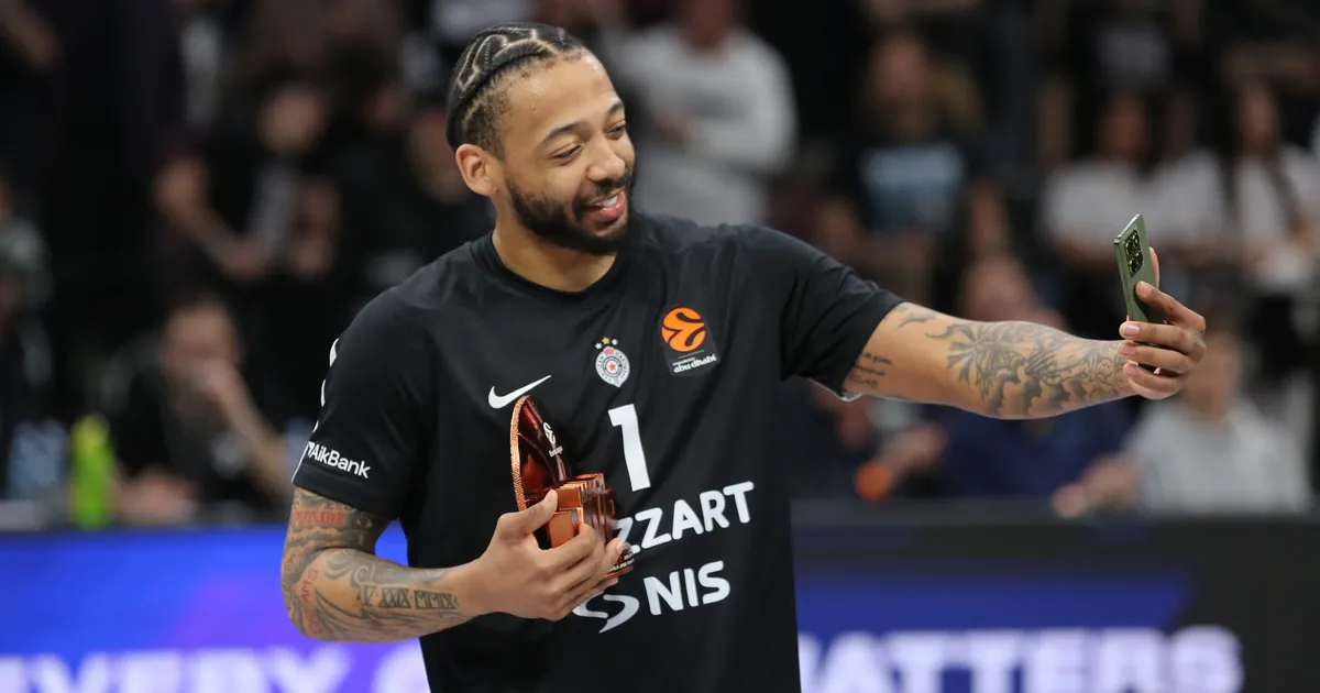 Karlik Džons: "Ja sam jedan od najboljih košarkaša u Evroligi, ovaj tim..."