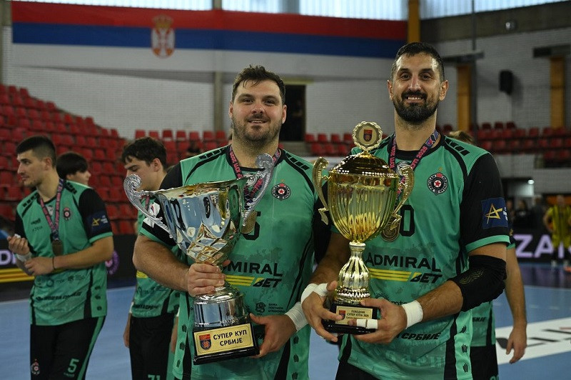 Crno-beli zovu navijače u ''Pionir'': ''Još šest dana do Lige šampiona!''