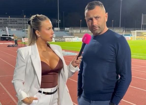 MUČENIK! ŽENA MU ZABRANILA DA JE GLEDA: Trener češke ekipe se našao na mukama kada mu je prišla zgodna novinarka