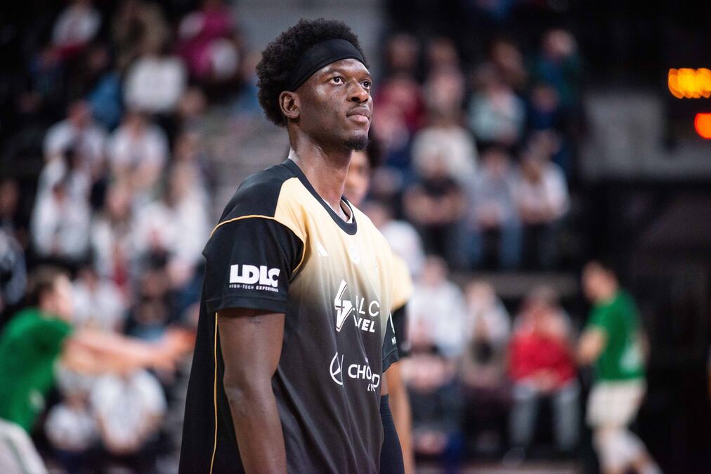 ASVEL SE OSIPA: Mbaje Endiaje novi košarkaš Olimpijakosa