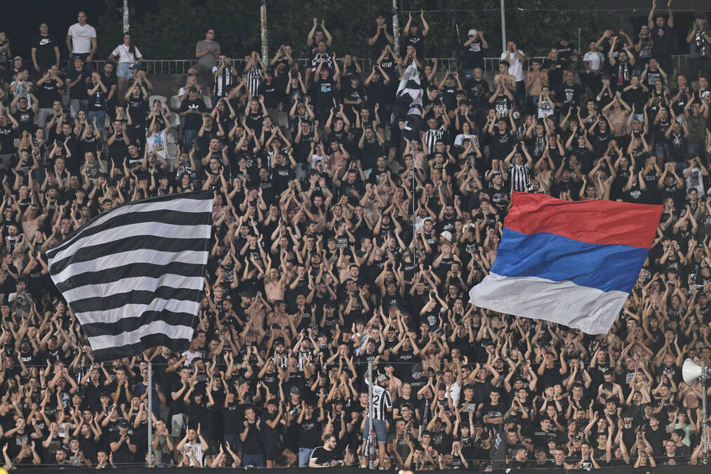 "Ne prihvatamo ostavke, ne damo Partizan": Grobari poslali jasnu poruku upravi crno-belih