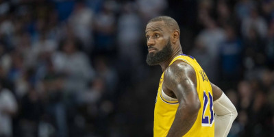 Odjeknula NBA bomba - Potpisao Lebron Džejms, "kralj" izabrao novi klub