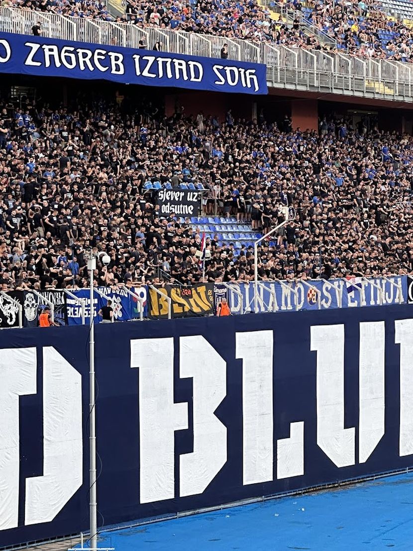 "Krv na Uskrs": Novi skandal trese Hrvatsku, Bed Blu Bojsi razvili sramotan transparent na utakmici