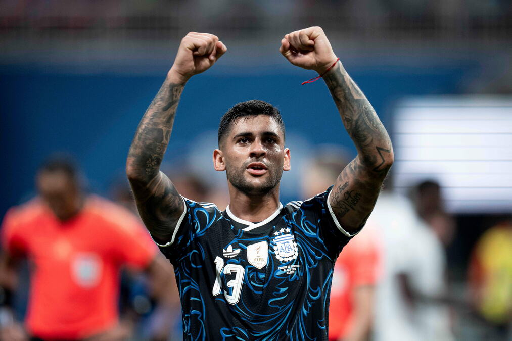 ATLETIKO ZAVRŠIO STRAŠNO POJAČANJE: Kristijan Romero stigao u Madrid!