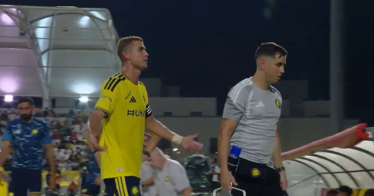 Ronaldo besneo što ga je trener zamenio, a ono što se desilo posle pokazalo je da Postekoglu nije pogrešio!