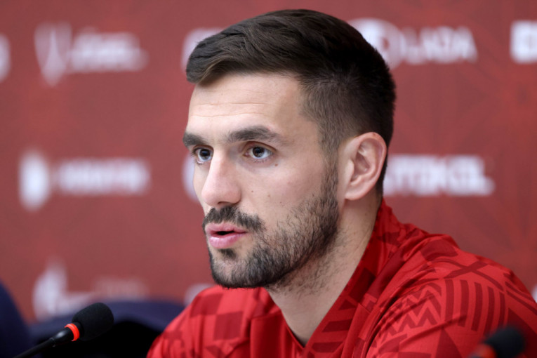 GOTOVO: Oprostio se Dušan Tadić!