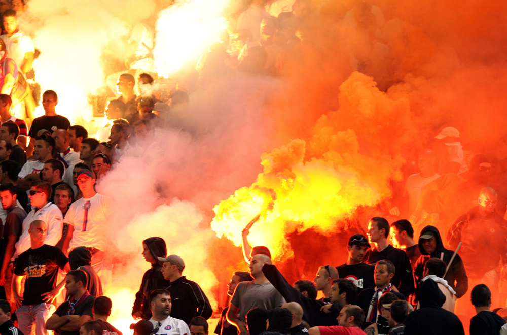 Skandal u Splitu "Torcida" skandirala "Aušvic" i "ustani Adolfe": "Visoke peći potpaljujem ja..." VIDEO