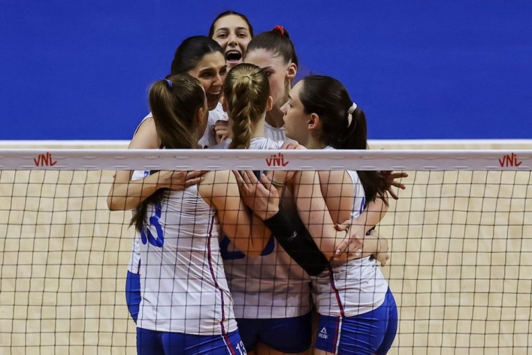 SRBIJA U PROBLEMU PRED MEČ SA TURSKOM: Naše devoke ovo nisu zaslužile!