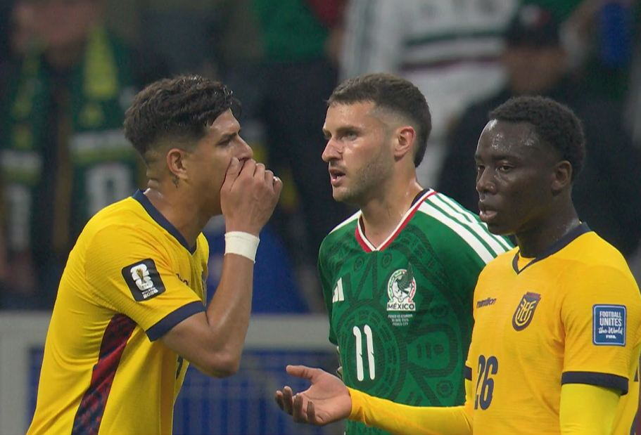 DIREKTAN CRVENI ZBOG NOVOG FIFA PRAVILA! Ekvadorac isključen zbog poteza koji nikako nije smeo da napravi! (VIDEO)