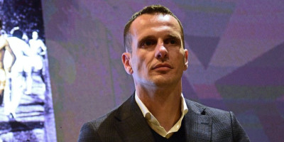 Pokušao sam da se odbranim, ali sam dobio udarac u glavu! Jovanović se oglasio posle napada