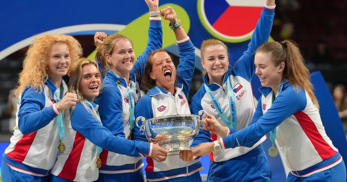 Češka osvojila trofej posle 8 godina, selektor Ukrajine govorio o ratu: "Rusija napada dronovima, raketama"