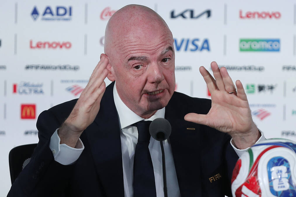 Bukti rat, oglasila se FIFA: "Ne prodajemo mi fudbal, niste nas razumeli"