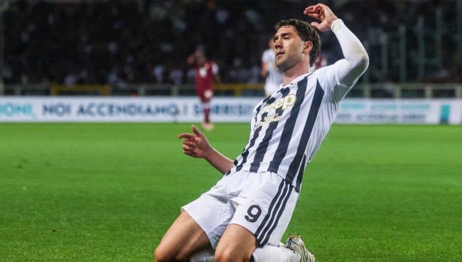 NAVIJAČI SU U TRANSU! Vlahović opet u crno-belom dresu! Ali, ne Juventusovom!
