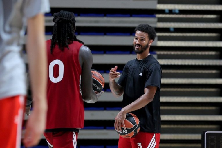 CRVENA ZVEZDA MERIDIANBET SPREMA REVANŠ: Evo gde i kad možete gledati meč sa Arisom!