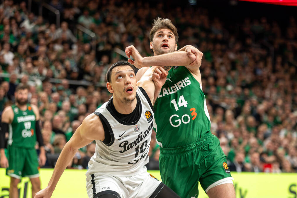 CRNO-BELI UPISALI NOVI PORAZ U EVROLIGI! Duplo kolo za zaborav, pogledajte kako je Partizan izgubio od Žalgirisa! Ovo su NAJZANIMLJIVIJI MOMENTI! VIDEO