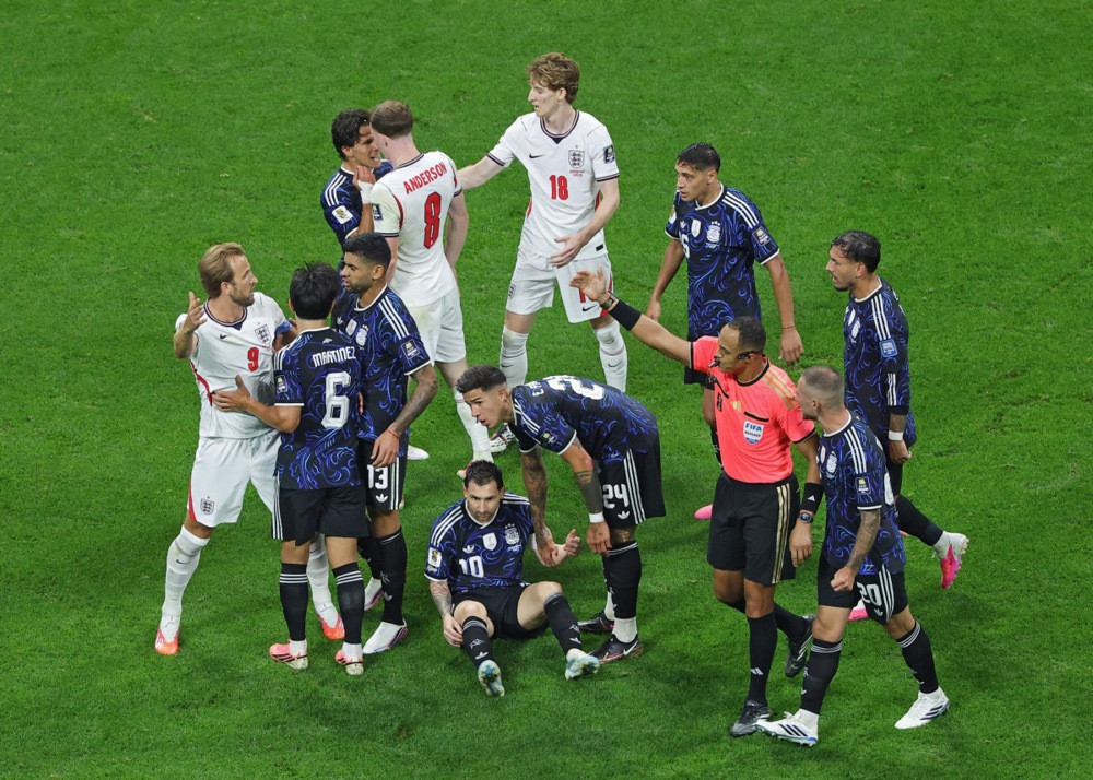 POLUVREME - Fudbal ili rvanje, pitanje je sad!
