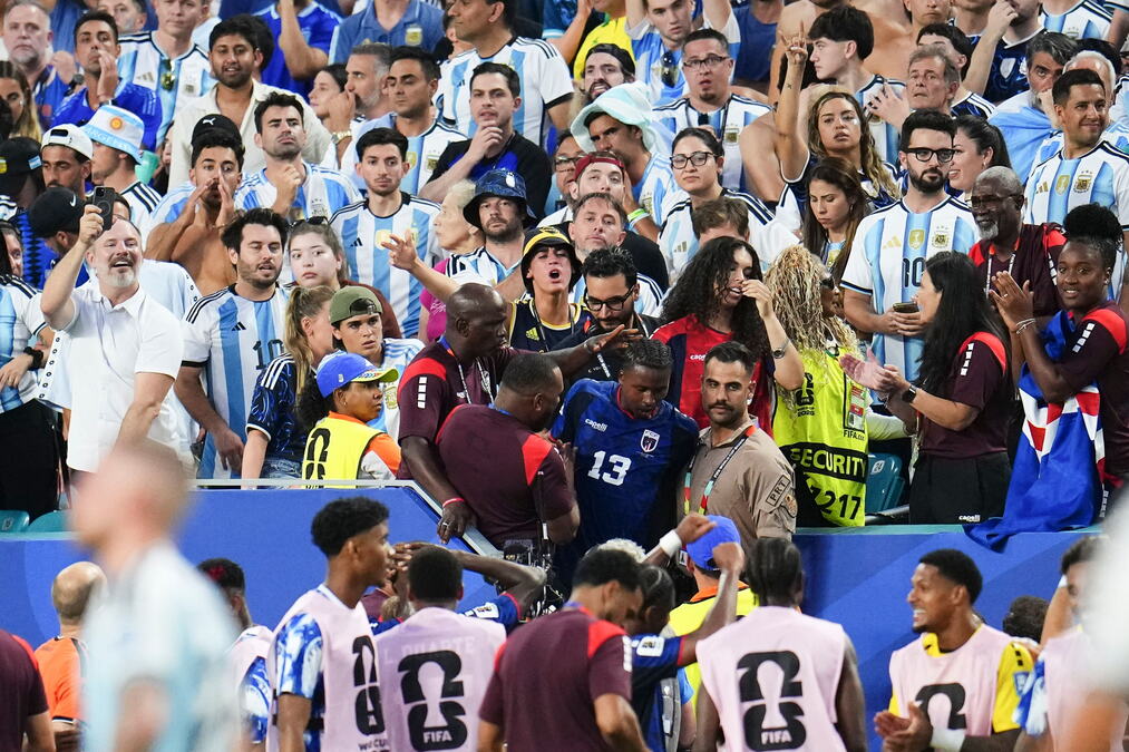 IMAMO NAJLEPŠI GOL MUNDIJALA: Nestvaran način na koji je debitant matirao golmana svetskog šampiona