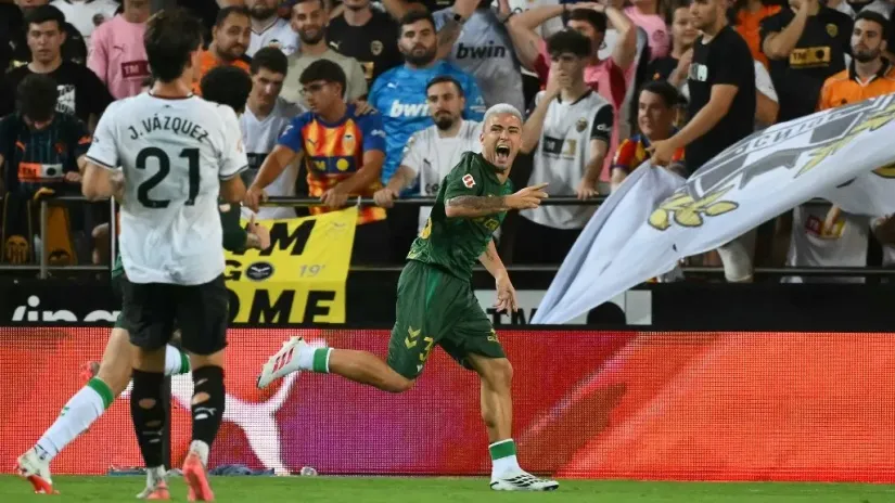 Postoji savršen kontranapad - izveo ga Betis! Neverovatno šta sve može da promaši Umar Sadik