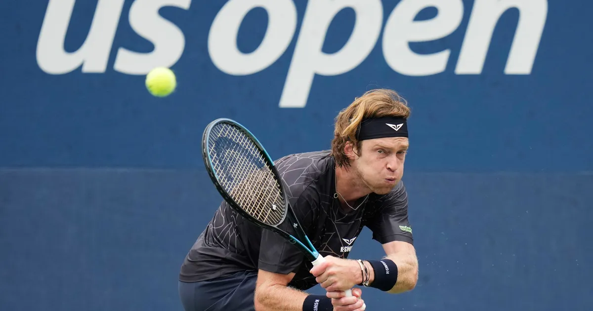 Senzacija na US Openu: Ispao čuveni Rus, ovo se desilo prvi put posle 8 godina, izbacio ga "anonimni" Španac