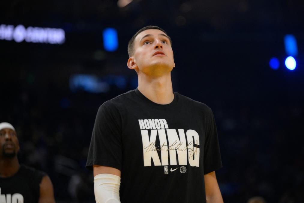 AKO SE PO JUTRU DAN POZNAJE... Nikola Jović odličan u dresu Majamija!