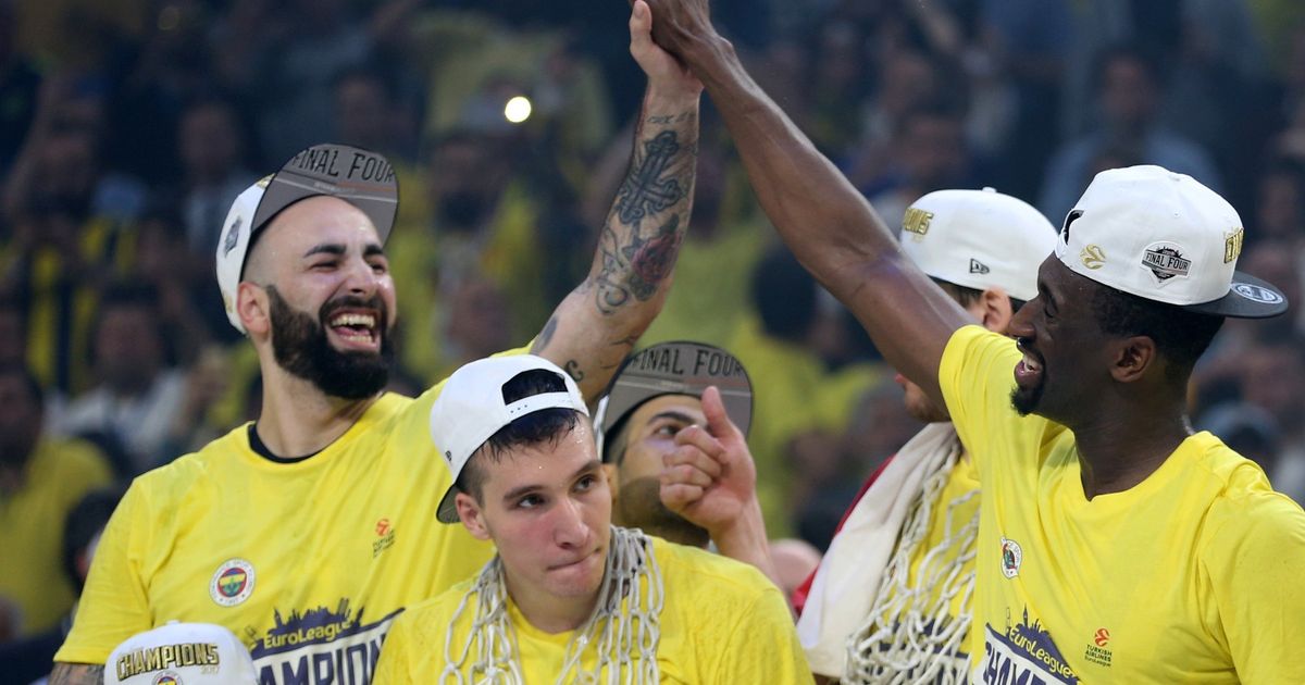Ovako je Bogdan Bogdanović proslavio plasman Fenerbahčea u Ligu šampiona