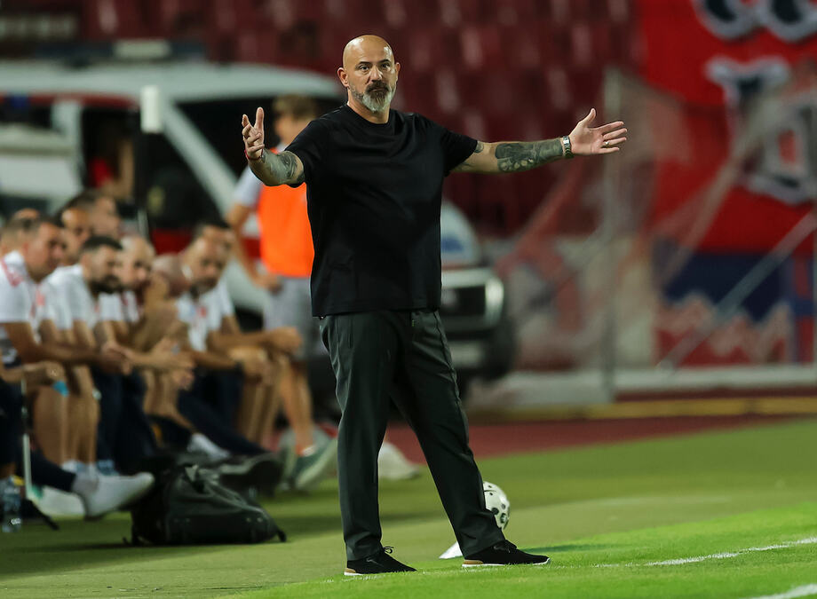 NEVEROVATAN PODATAK O STANKOVIĆU! Debakl protiv Hapoela otkrio novi šok o Dekiju na klupi Zvezde!
