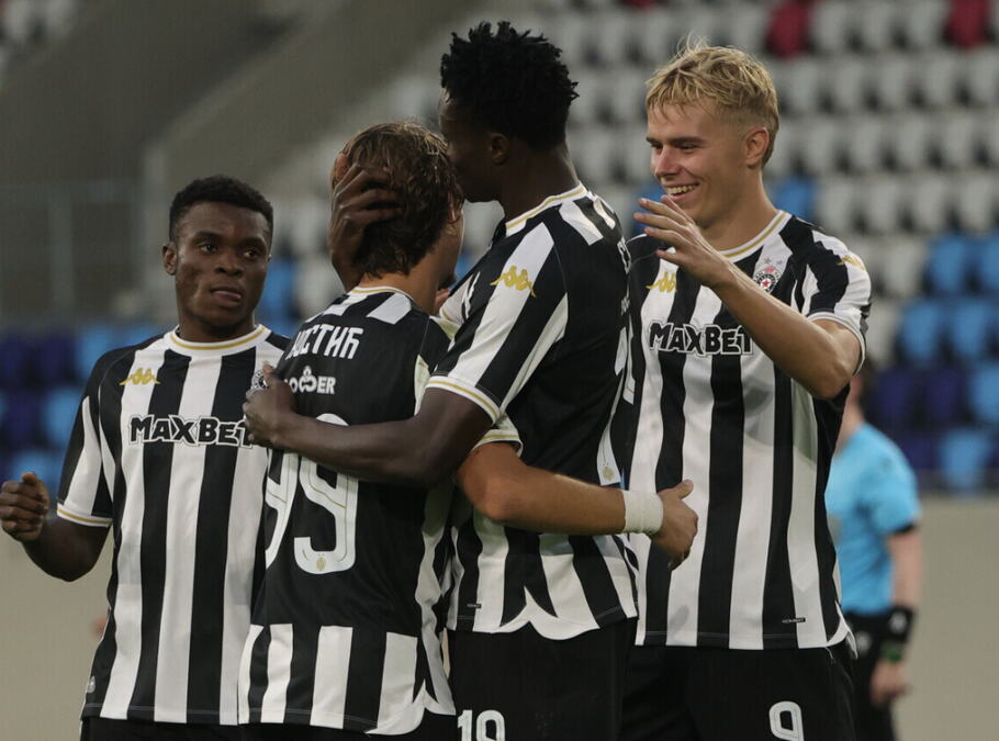 UH, KAKVA POSLASTICA ZA NAVIJAČE BRATSKIH KLUBOVA! Nakon transfera Ognjena Ugrešića iz Partizana u PAOK, dogovorena je i PRIJATELJSKA UTAKMICA!