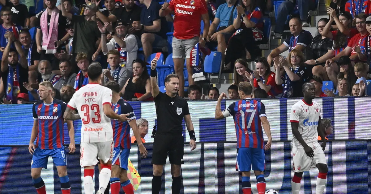 UEFA žestoko kaznila Zvezdu zbog transparenta Delija za Ratka Mladića i Bukarijevog crvenog kartona!