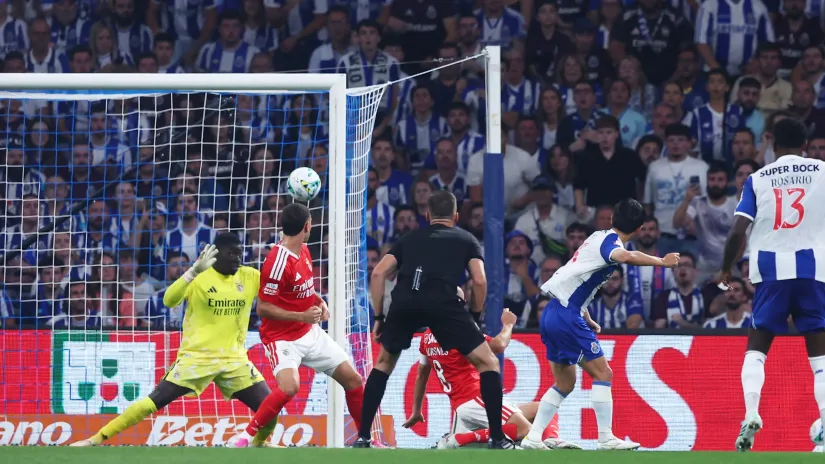 Hvan pod prečku Dragao u transu! U fajterskom derbiju, Porto je sila za Benfiku