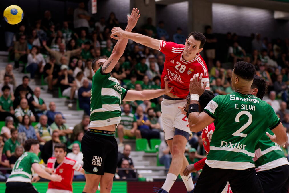 IGRAO ZA BENFIKU, A SADA ĆE NOSITI DRES OHRIDA! Makedonski superligaš završio ogromno pojačanje!