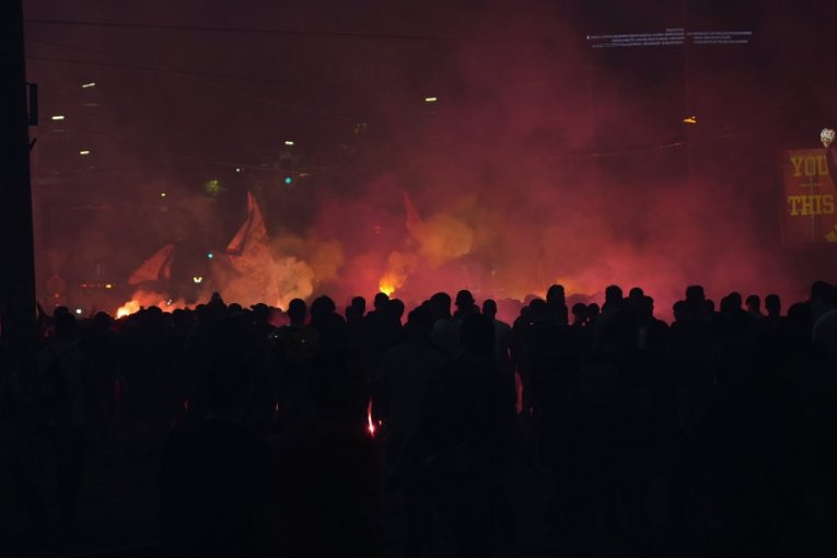 PORUKA O KOSOVU JE JASNA! Navijači u Irskoj su stavili do znanja celom svetu šta misle (FOTO)