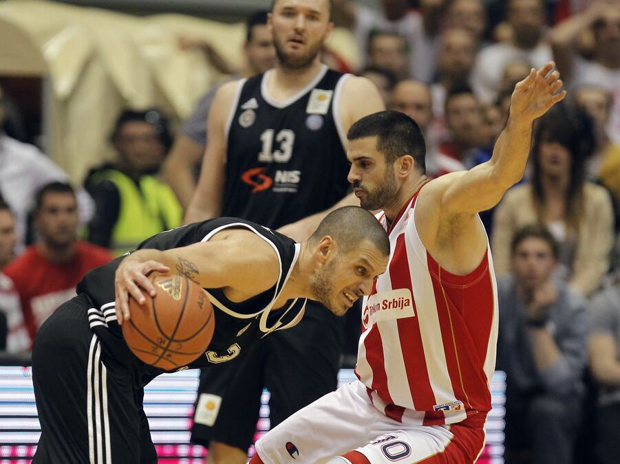 LAZIĆ SE PRISETIO BRUTALNE TUČE SA MILJENIKOM GROBARA: Legenda Zvezde otkrila kako je došlo do nezapamćenog haosa: "Ponelo me ludilo, mislim da je..."