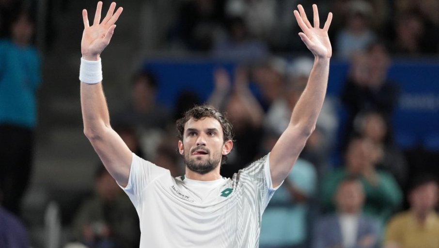 Iznenađenje u Tokiju: Valentan Vašro eliminisao Top 10 tenisera!
