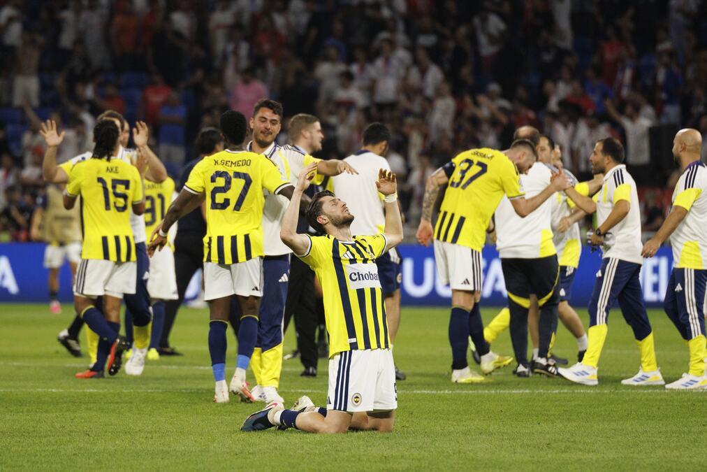 LUDILO OD MEČA U FRANCUSKOJ! Fenerbahče uspeo da sruši Lion - pogledajte i kako (VIDEO)