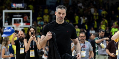 Alimpijević dobio podršku uprave: Prvi čovek Bešiktaša stao u odbranu našeg selektora!