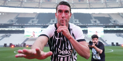 Šta god da uradim neće biti dovoljno! Šta je Vlahović želeo da poruči iz Istanbula