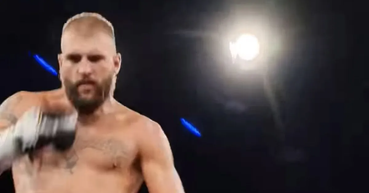 Evo kako je Veljko Ražnatović nokautirao rivala u prvoj rundi, spektakl u Ložionici sa njegovim pečatom!