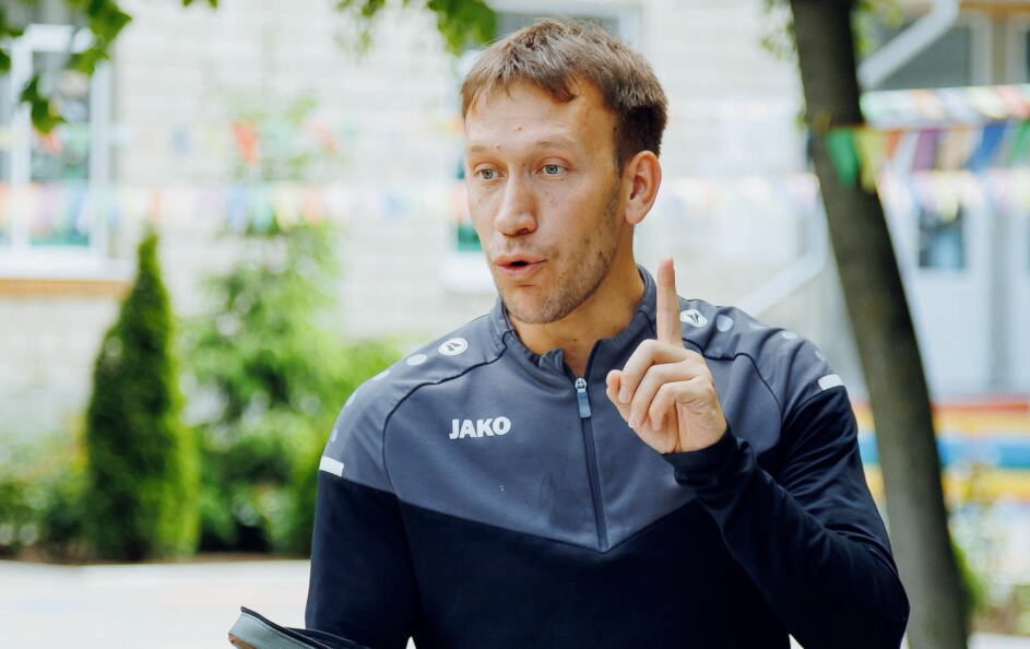 TRAGEDIJA! FUDBALSKI SUDIJA SE UBIO ZBOG ŽENE: Na oproštaju je imao samo jednu poruku i to za svoju decu...