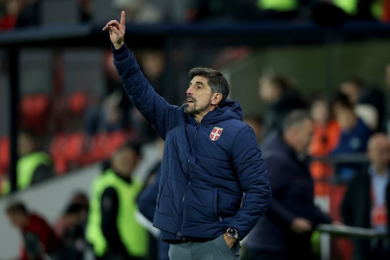 Ogroman problem za Srbiju: Veljko Paunović nije mogao da čuje lošiju vest