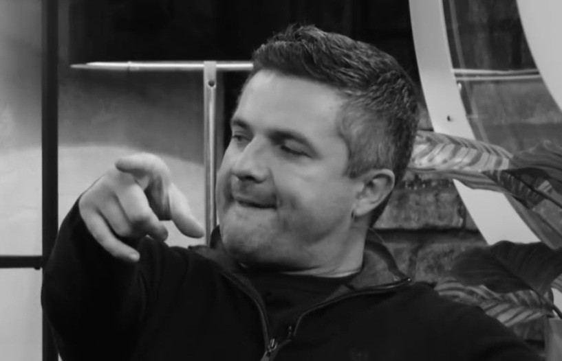AdmiralBet ABA liga odala počast Edinu Avdiću: "Neki glasovi zauvek postaju deo igre"