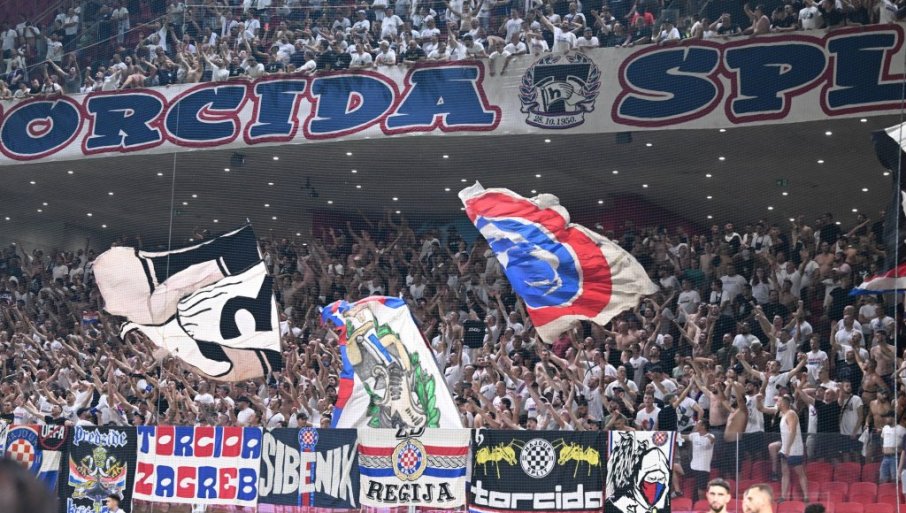 USTAŠKA POSLA: Torcida uzvikivala sramni pozdrav i razvila uvredljiv transparent o Srbima i Oluji