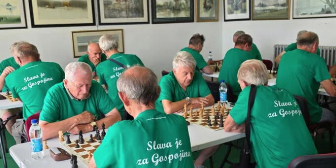 SVAKI POTEZ ČUVA USPOMENU! Šahisti iz cele Vojvodine na Memorijalnom turniru "Vojislav Lukačev"